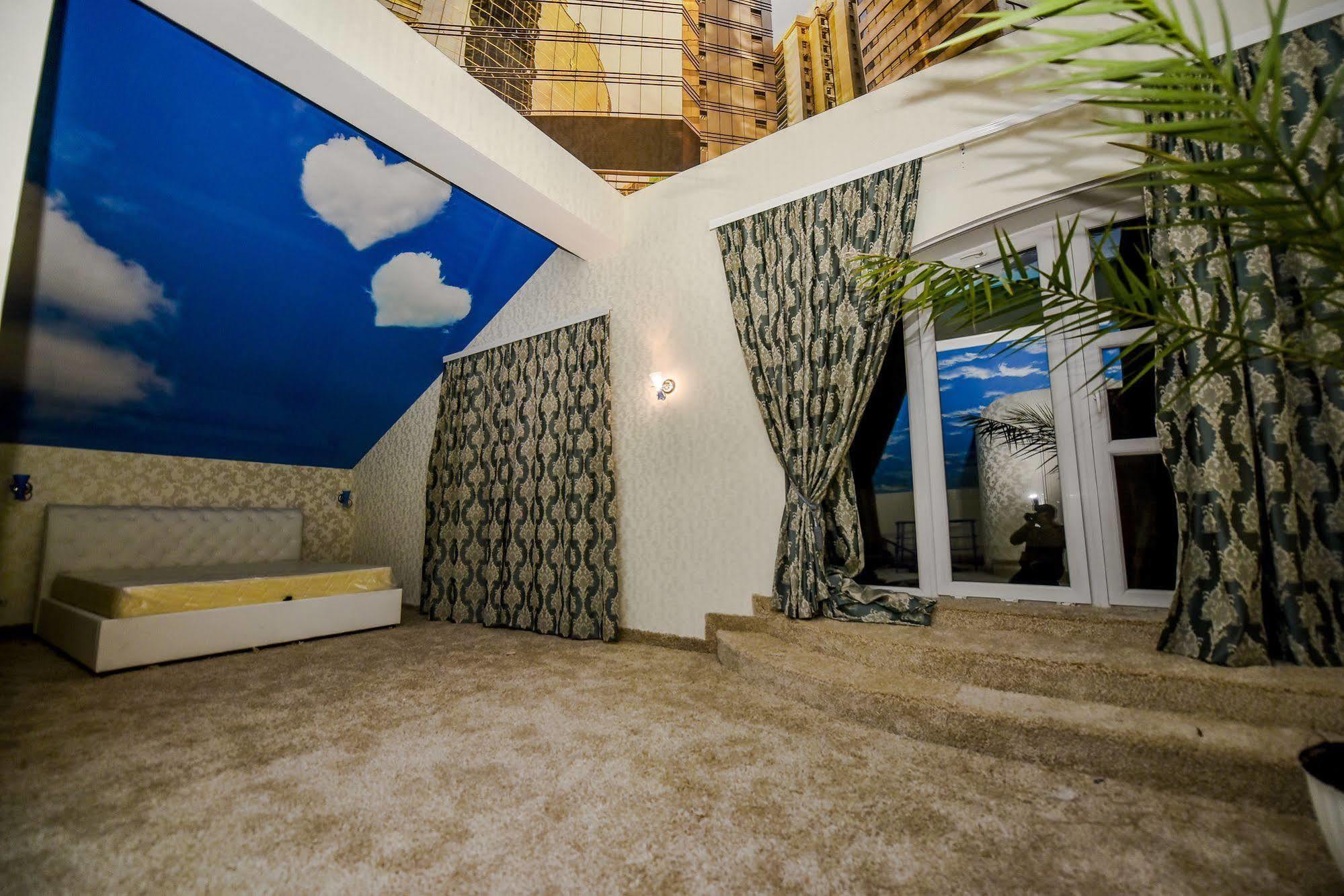 צ'יסינאו Mesogios Hotel מראה חיצוני תמונה